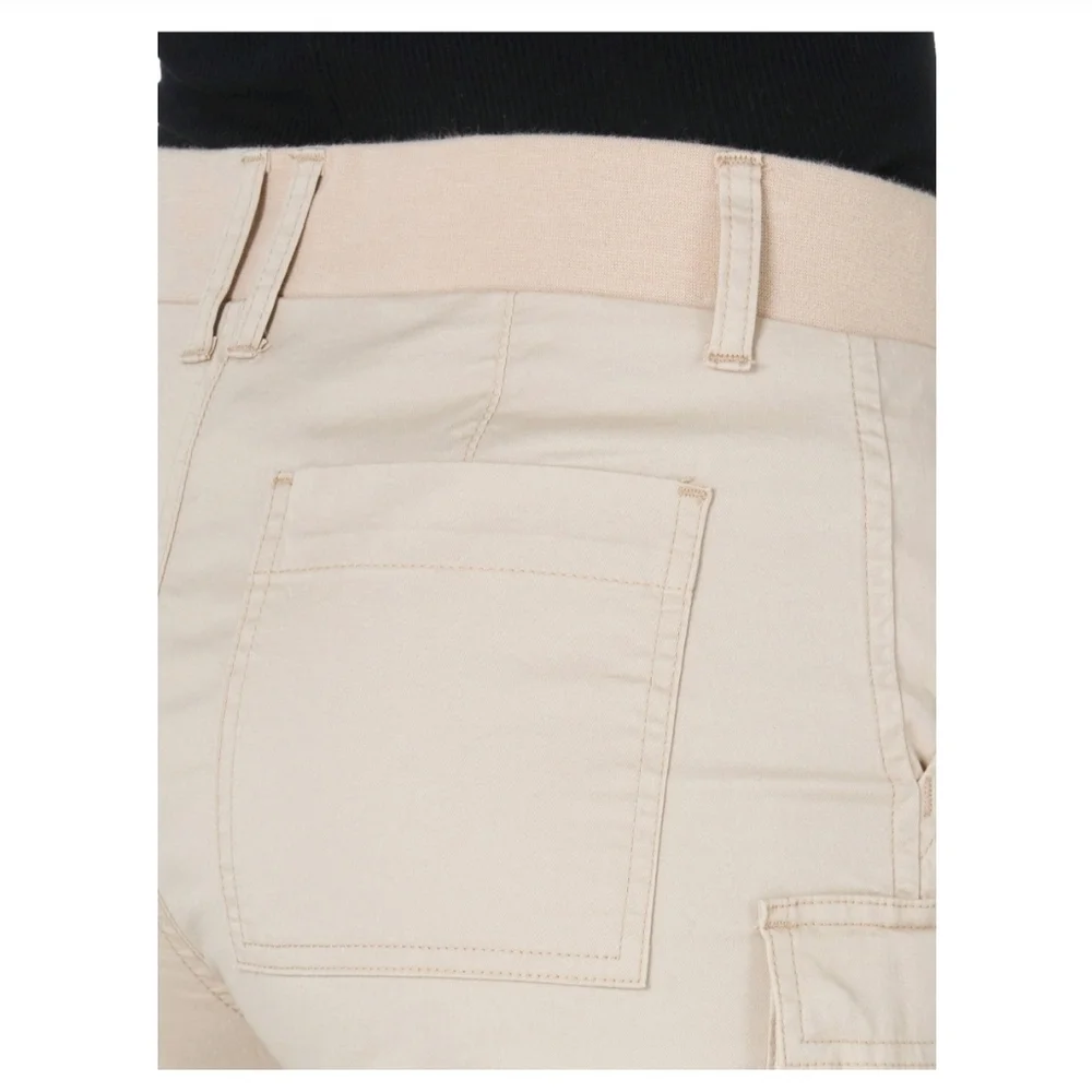 Lee NWT Plus Size Midrise Regular Fit Comfort Waistband 5" Cargo Short 567 - Picture 9 of 11